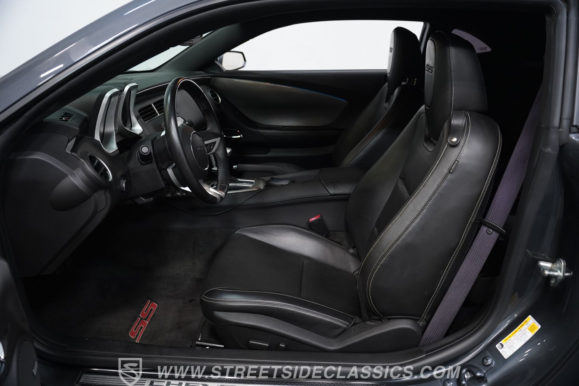 Used 2010 Chevrolet Camaro SS w/ RS Package RWD image 37