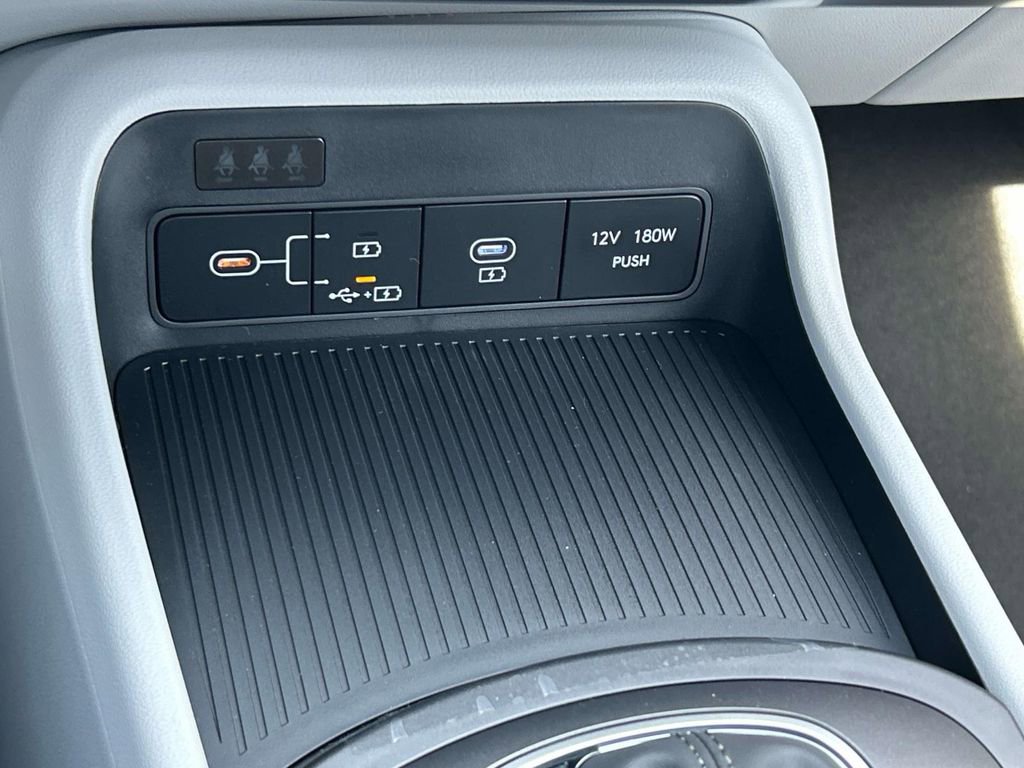 New 2026 Hyundai Kona SE image 28