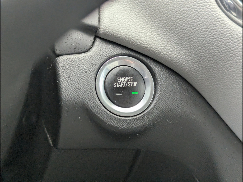 Used 2021 Chevrolet Equinox LS w/ LS Convenience Package image 28