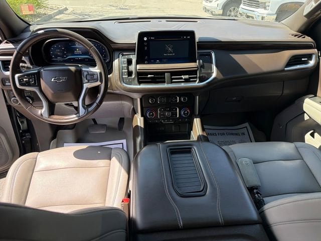 Used 2022 Chevrolet Suburban Z71 AWD/4WD image 12