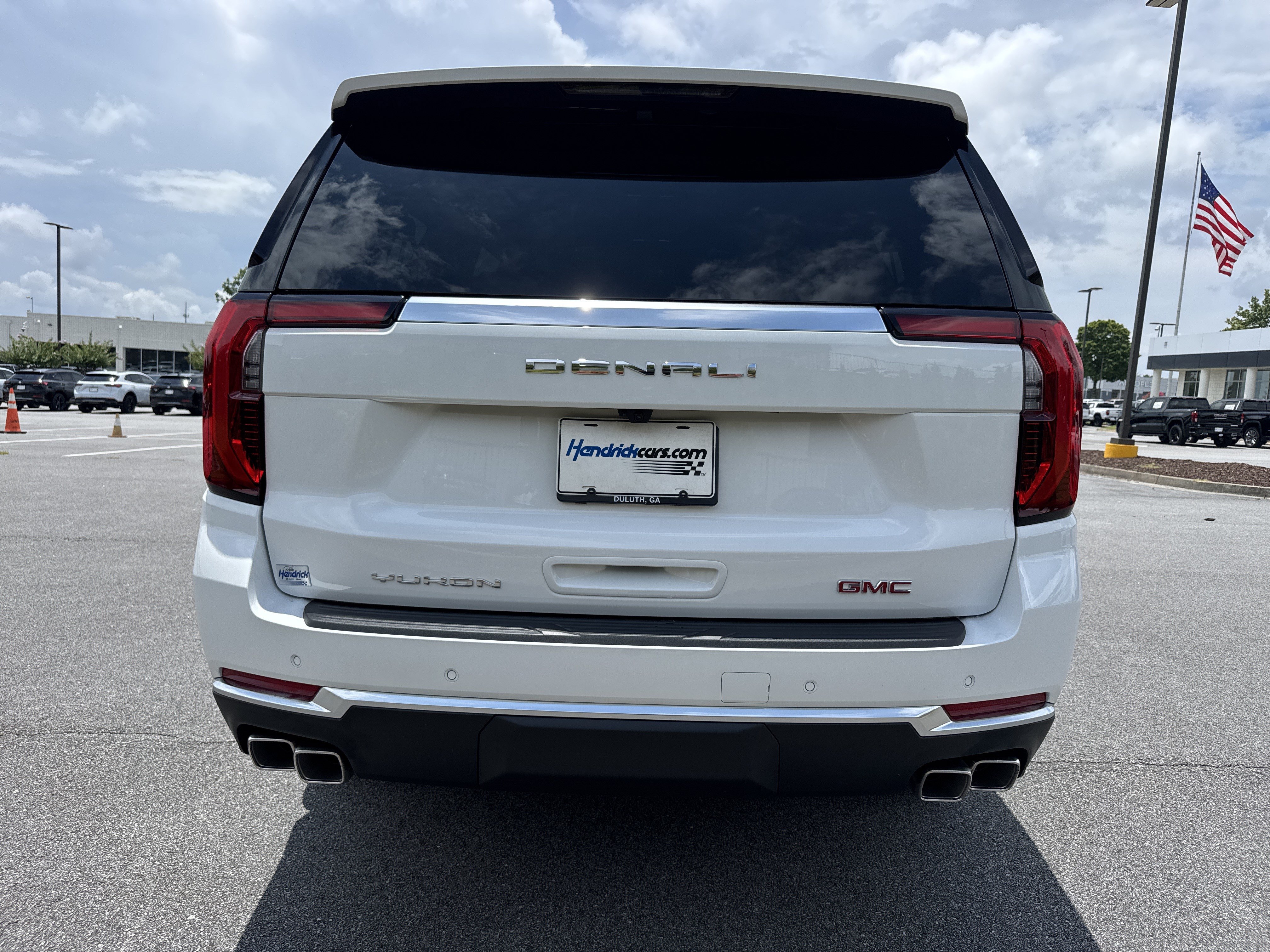 New 2026 GMC Yukon XL Denali AWD/4WD image 9