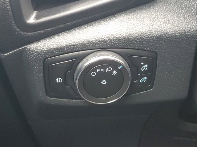Used 2019 Ford EcoSport SE w/ SE Convenience Package image 18