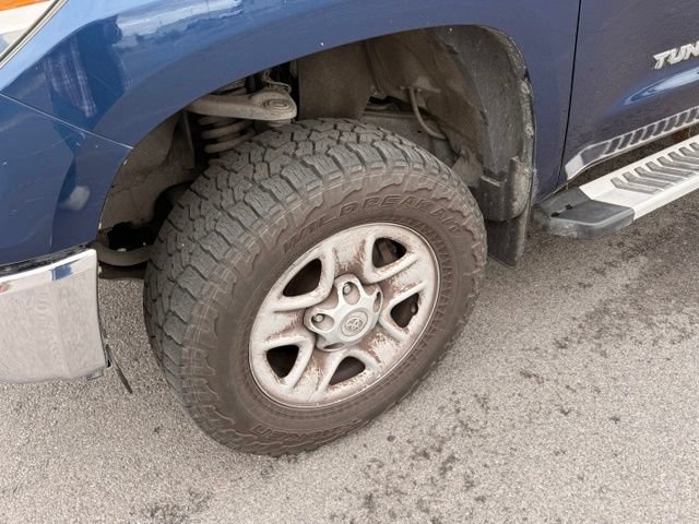 Used 2015 Toyota Tundra SR5 AWD/4WD image 11