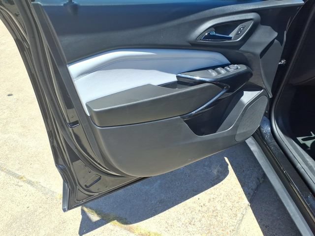 Used 2026 Chevrolet Trax LT FWD image 8