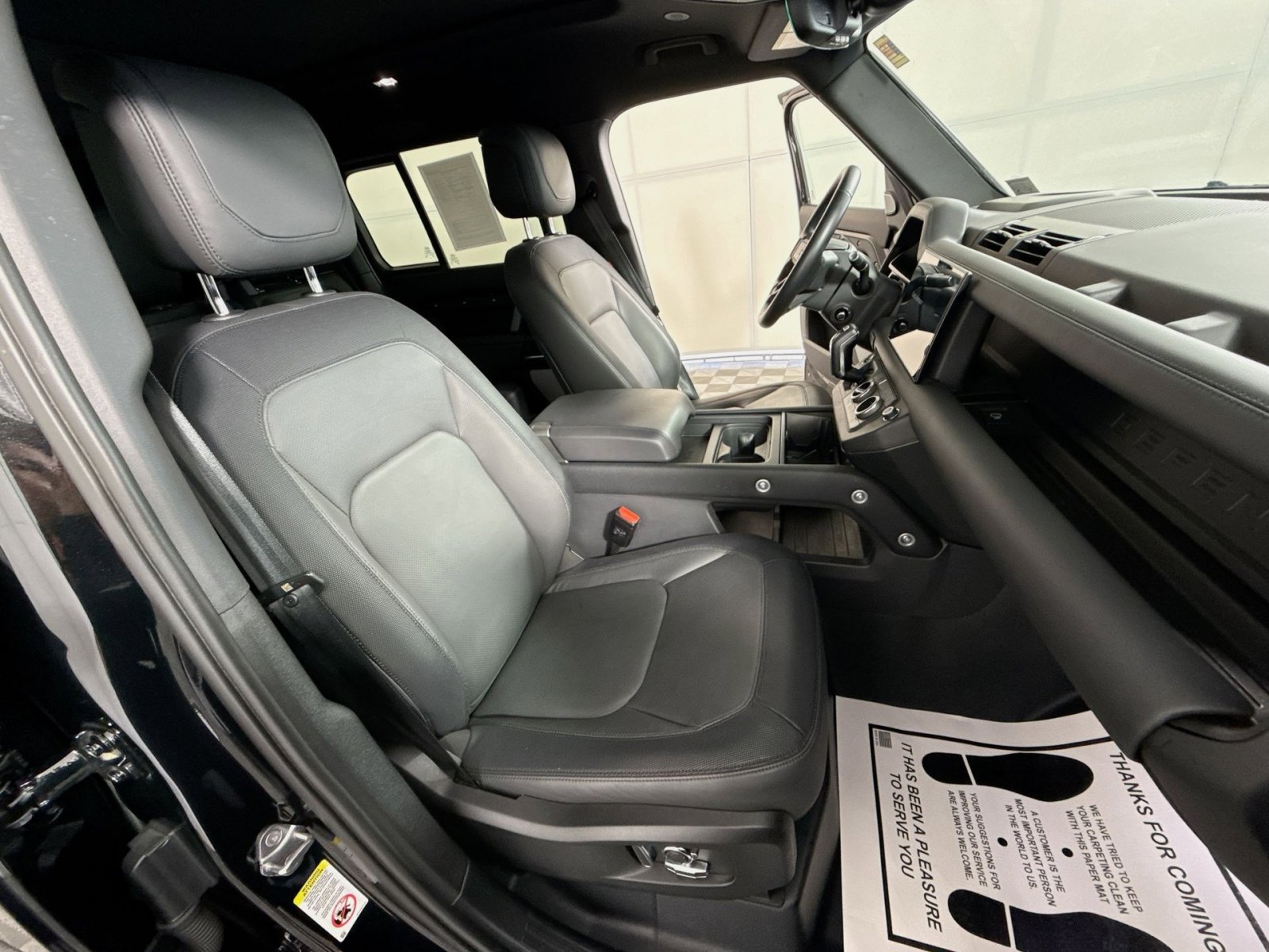 Used 2024 Land Rover Defender 130 Outbound AWD/4WD image 27