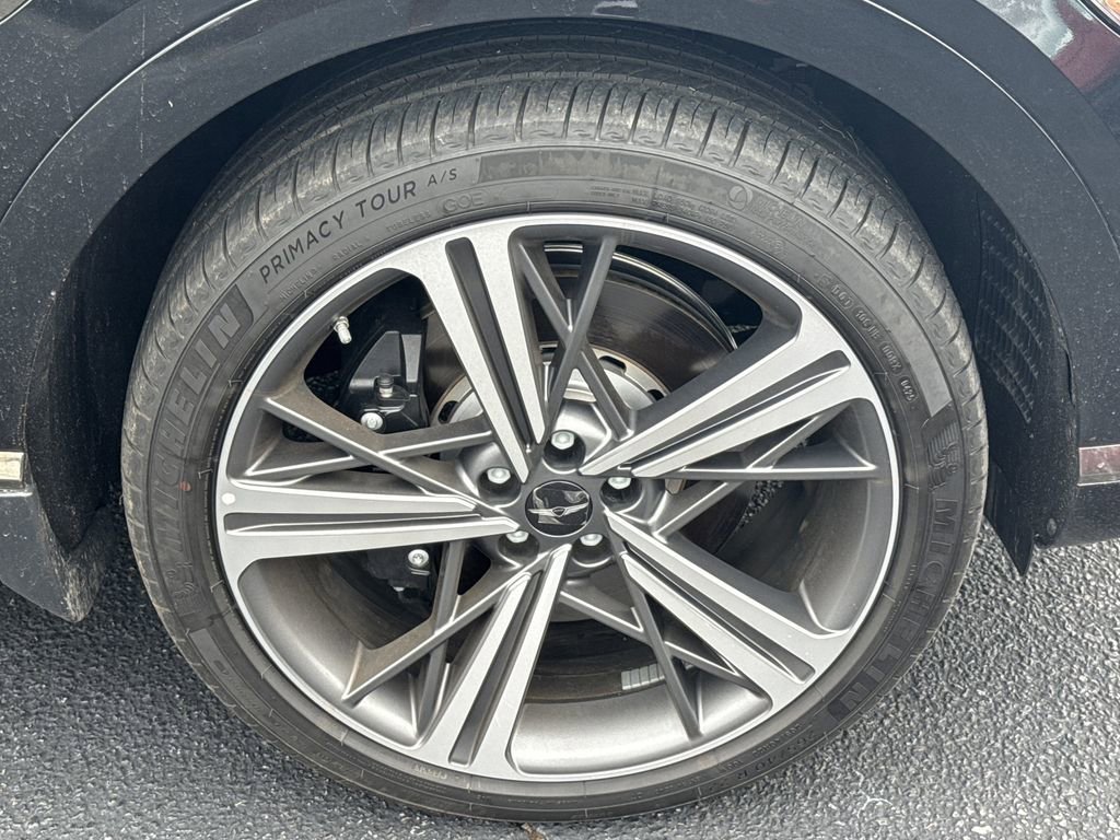 Used 2025 Genesis GV80 3.5T e-SC AWD/4WD image 12
