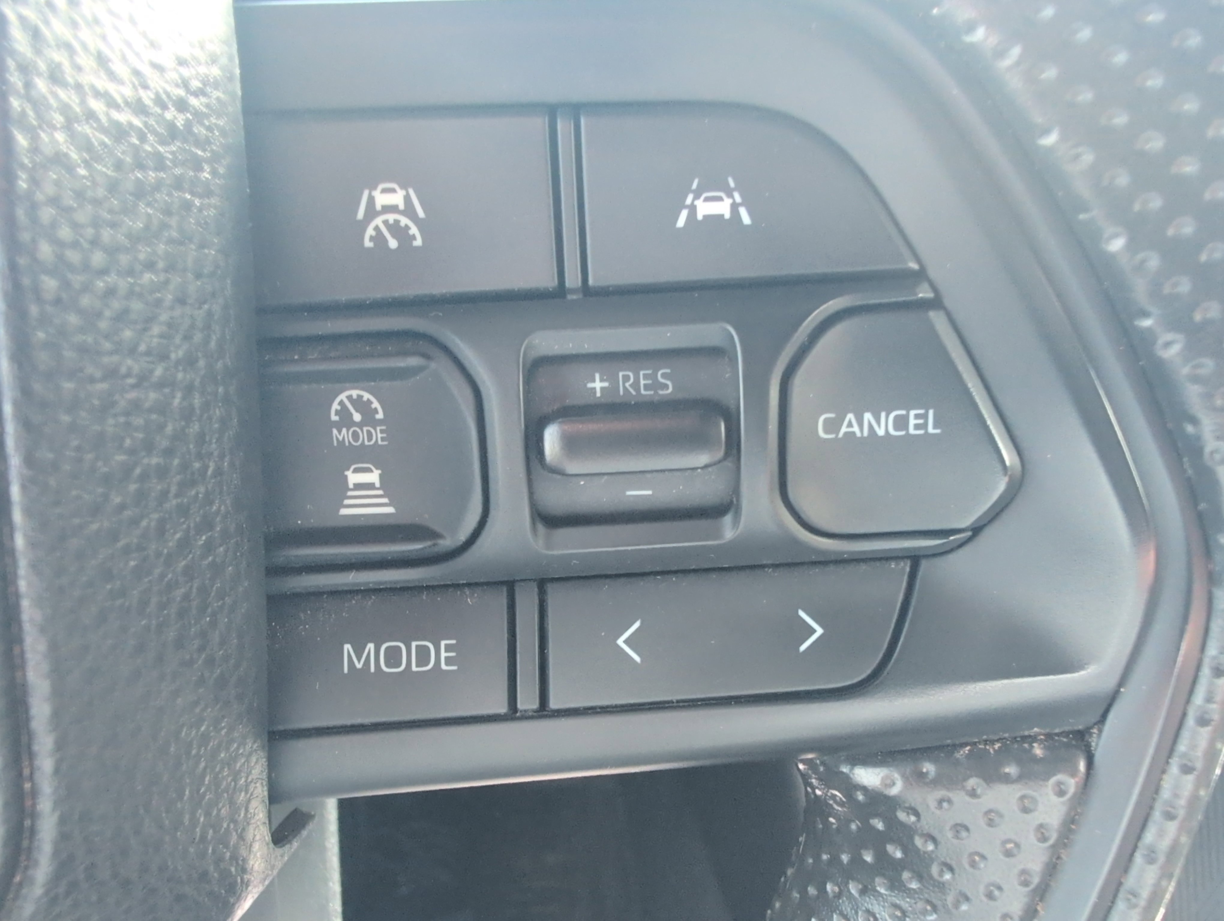 Used 2024 Toyota Tacoma SR5 AWD/4WD image 19