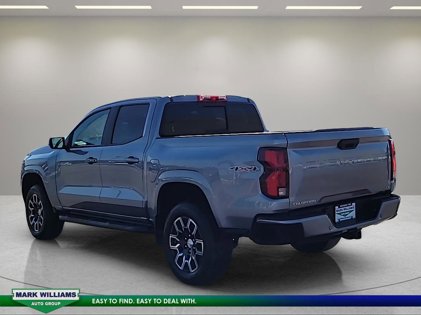 Used 2023 Chevrolet Colorado LT w/ LT Convenience Package III image 6