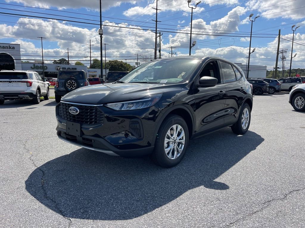 New 2025 Ford Escape Active w/ Cold Weather Package