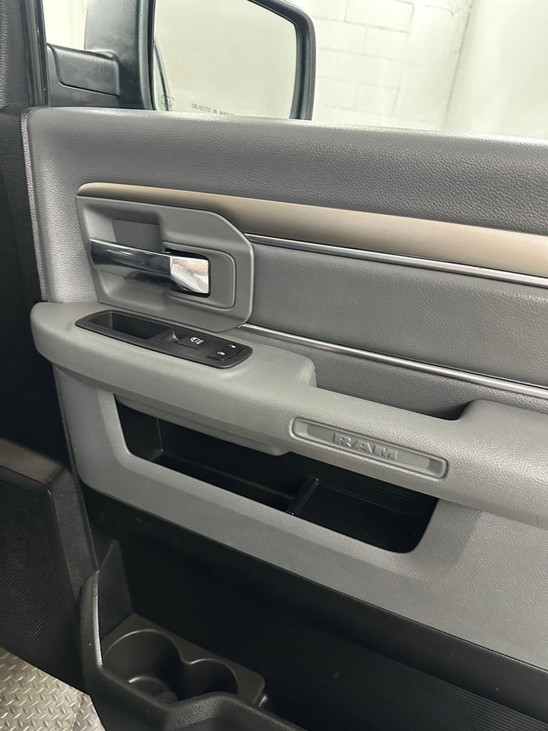 Used 2019 RAM 1500 Classic Warlock w/ Electronics Group image 31