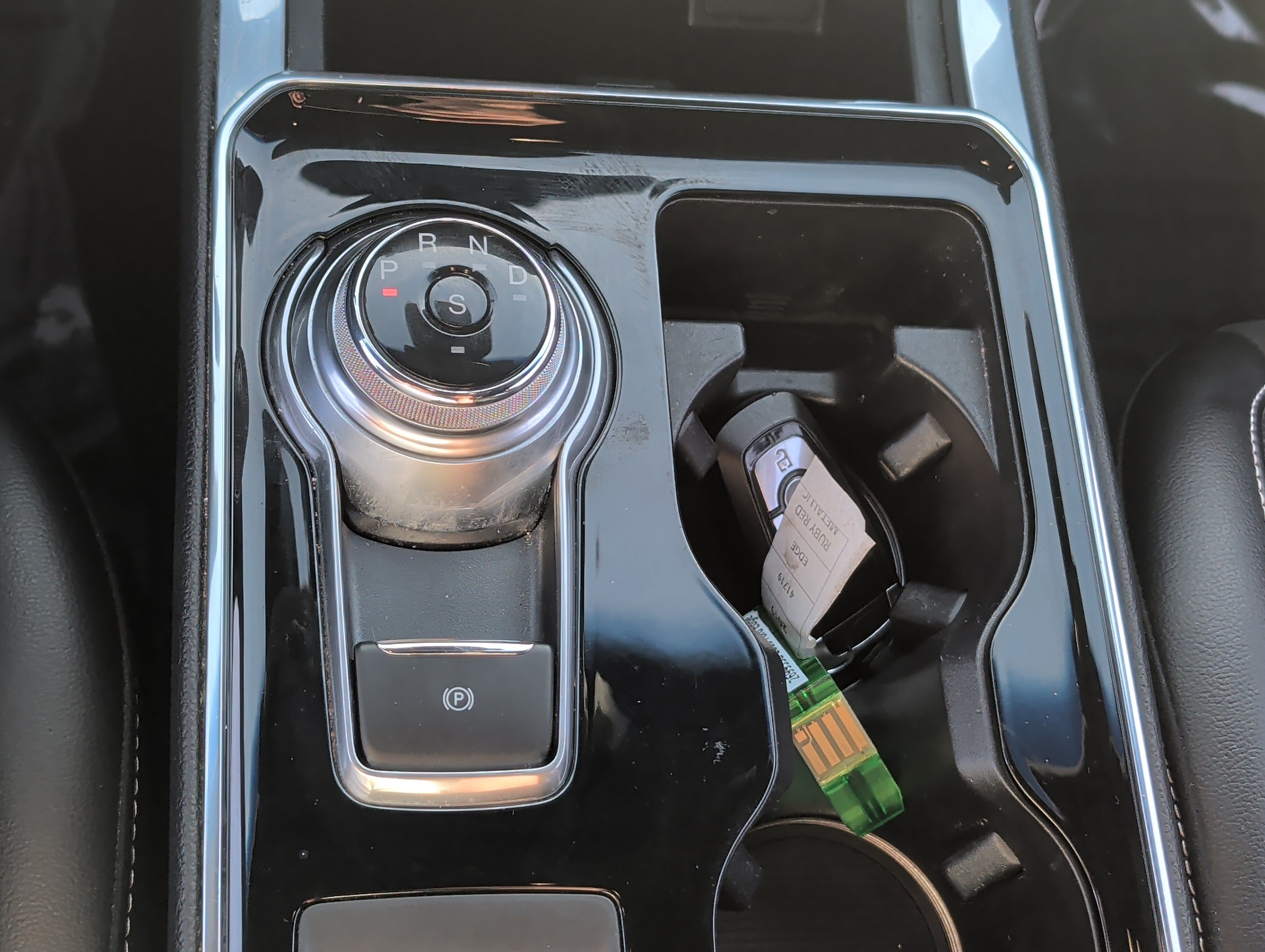 Certified 2019 Ford Edge ST AWD/4WD image 24