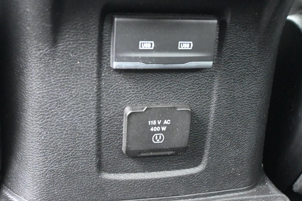 Used 2023 Jeep Gladiator Mojave w/ Trailer Tow Package AWD/4WD image 17