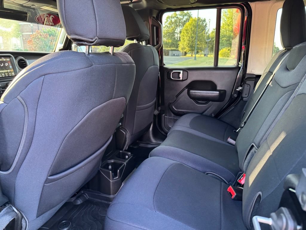 Used 2022 Jeep Wrangler Unlimited Sport AWD/4WD image 14