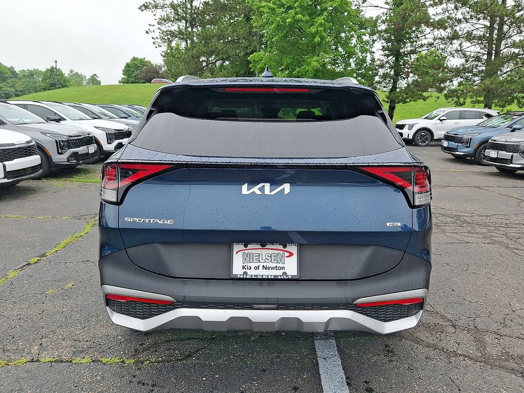 Certified 2023 Kia Sportage EX AWD/4WD image 15