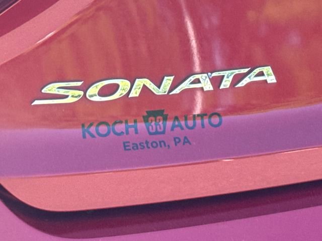 Used 2017 Hyundai Sonata SE FWD image 13