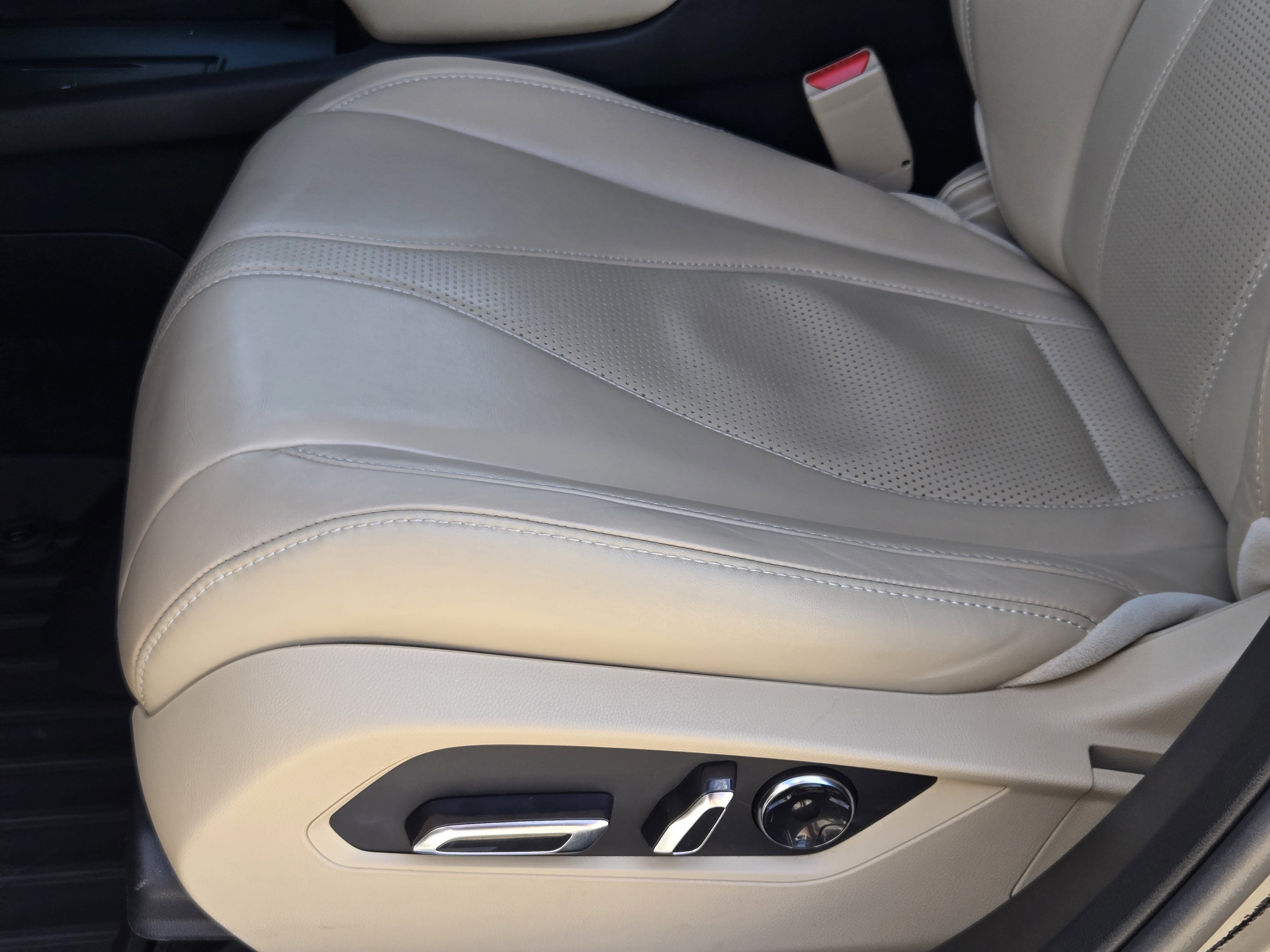 Certified 2023 Acura RDX w/ Technology Package image 33