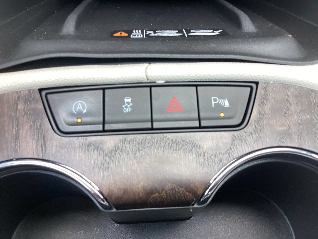 Used 2022 GMC Acadia Denali w/ Denali Technology Package AWD/4WD image 69