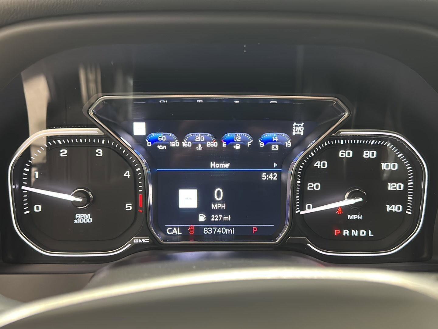 Used 2022 GMC Sierra 3500 Denali w/ Denali Ultimate Package image 10