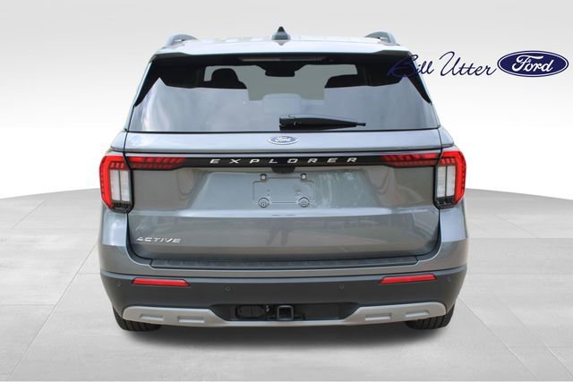 Used 2026 Ford Explorer Active w/ Active Comfort Package RWD image 6