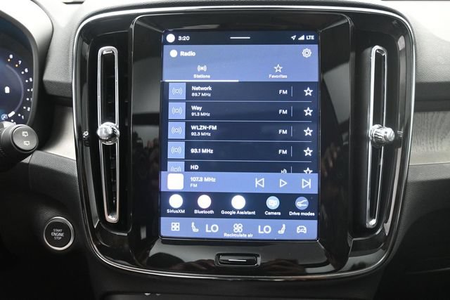 Certified 2025 Volvo XC40 B5 Ultra AWD/4WD image 11