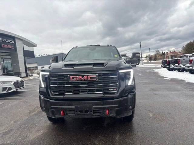 Used 2024 GMC Sierra 2500 AT4 w/ Technology Package image 3
