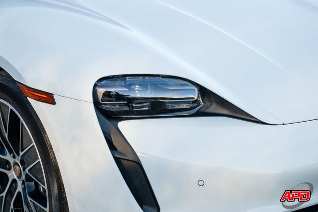 Used 2022 Porsche Taycan image 49