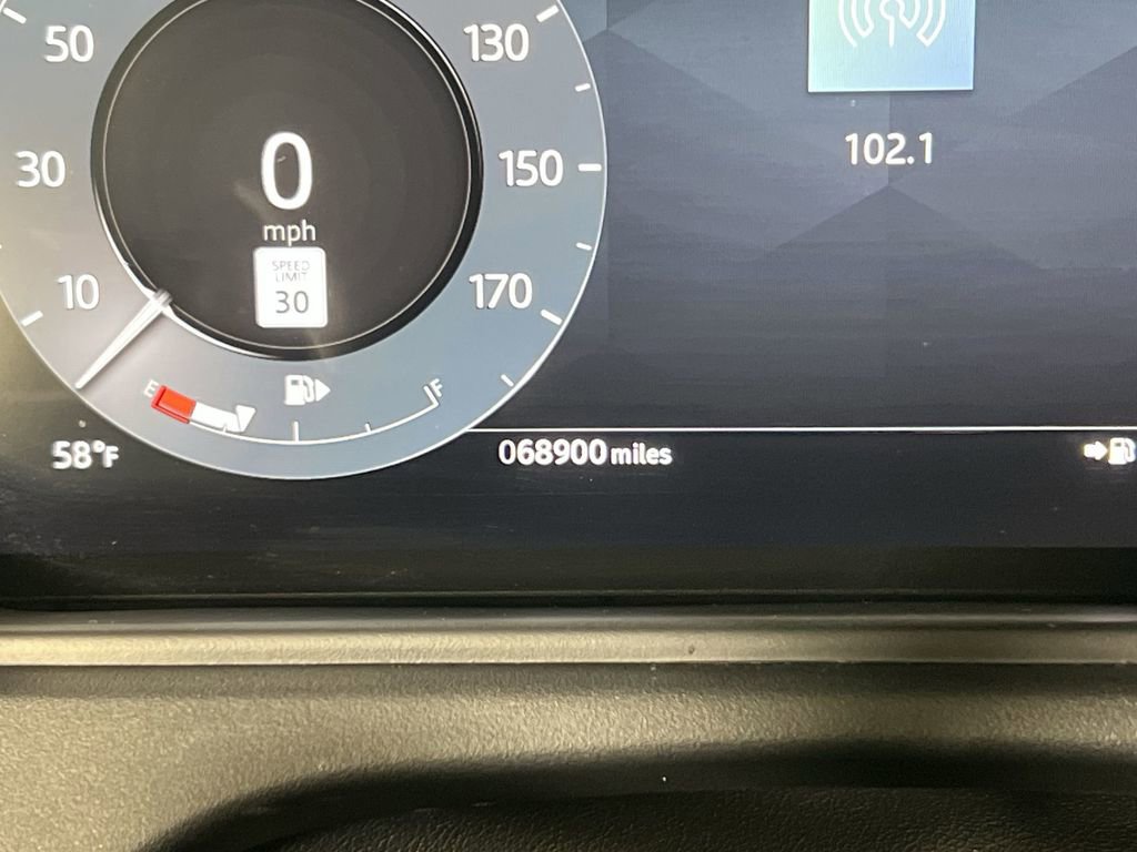 Used 2024 Land Rover Range Rover Velar Dynamic HSE image 13