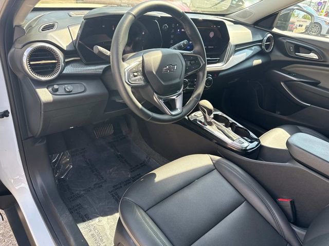 Used 2025 Chevrolet Trax ACTIV w/ Driver Confidence Package image 24