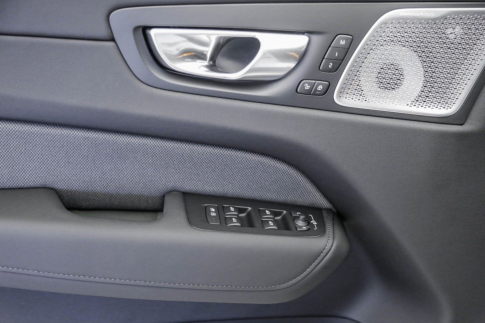 New 2026 Volvo XC60 T8 Polestar w/ Protection Package Premier image 20