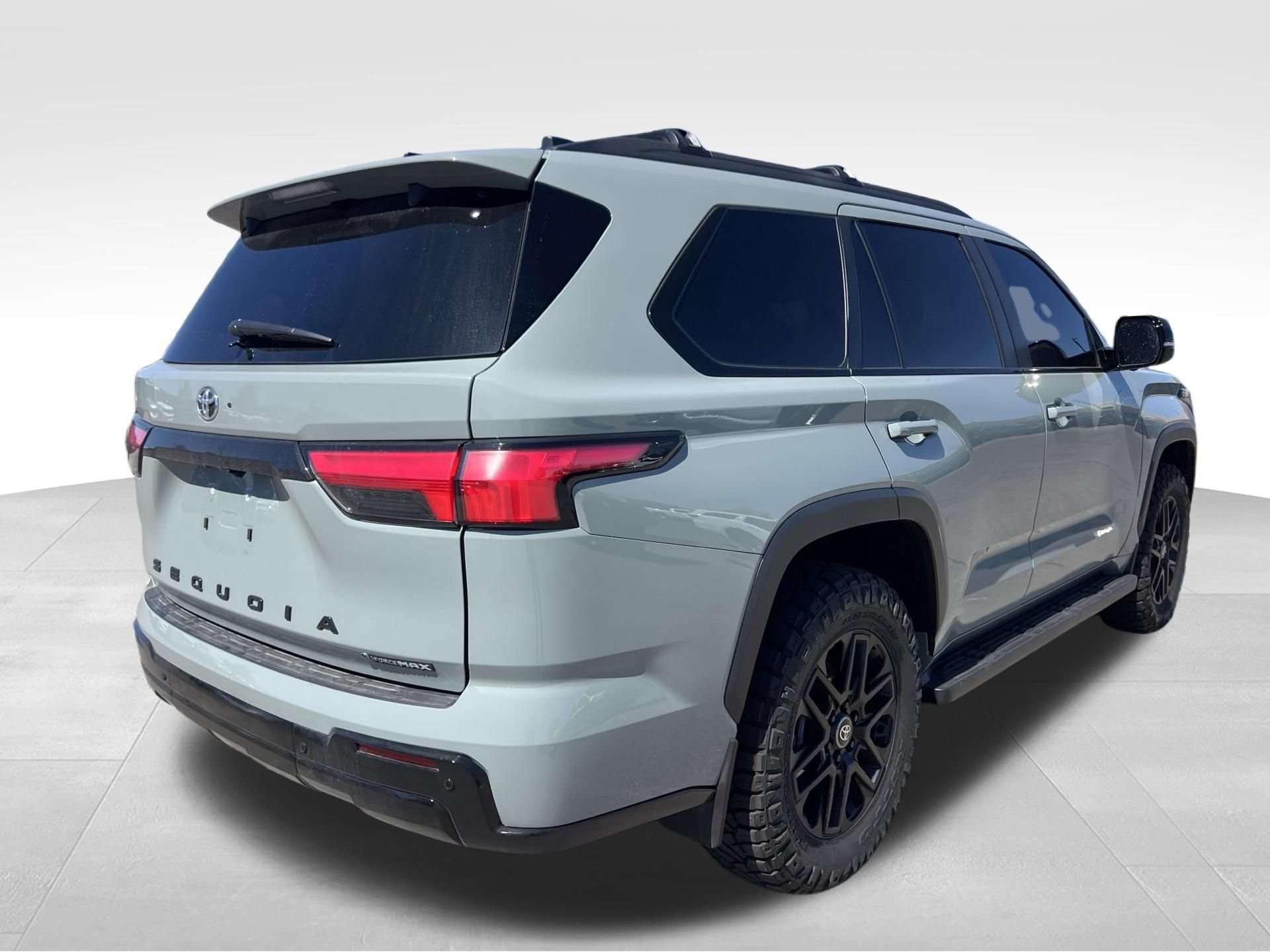 Used 2025 Toyota Sequoia Limited AWD/4WD image 5