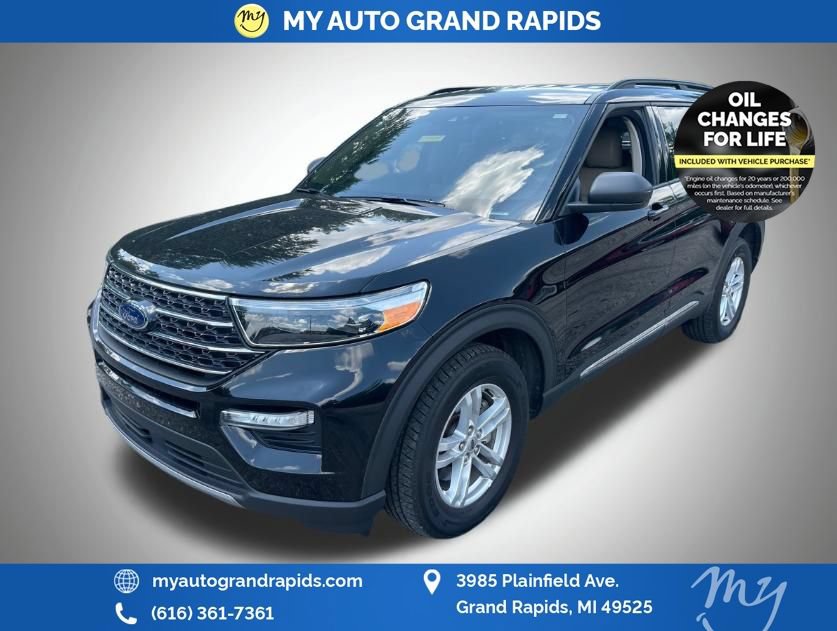 Used 2020 Ford Explorer XLT w/ Equipment Group 202A AWD/4WD image 6
