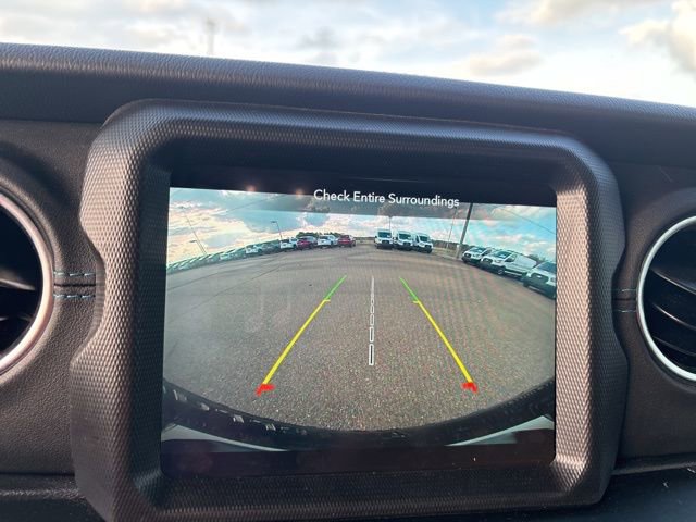 Used 2022 Jeep Wrangler Unlimited Rubicon 4xe w/ Steel Bumper Group image 19