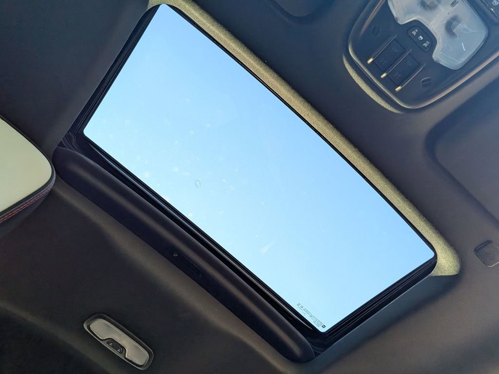 Used 2024 GMC Canyon AT4X image 23