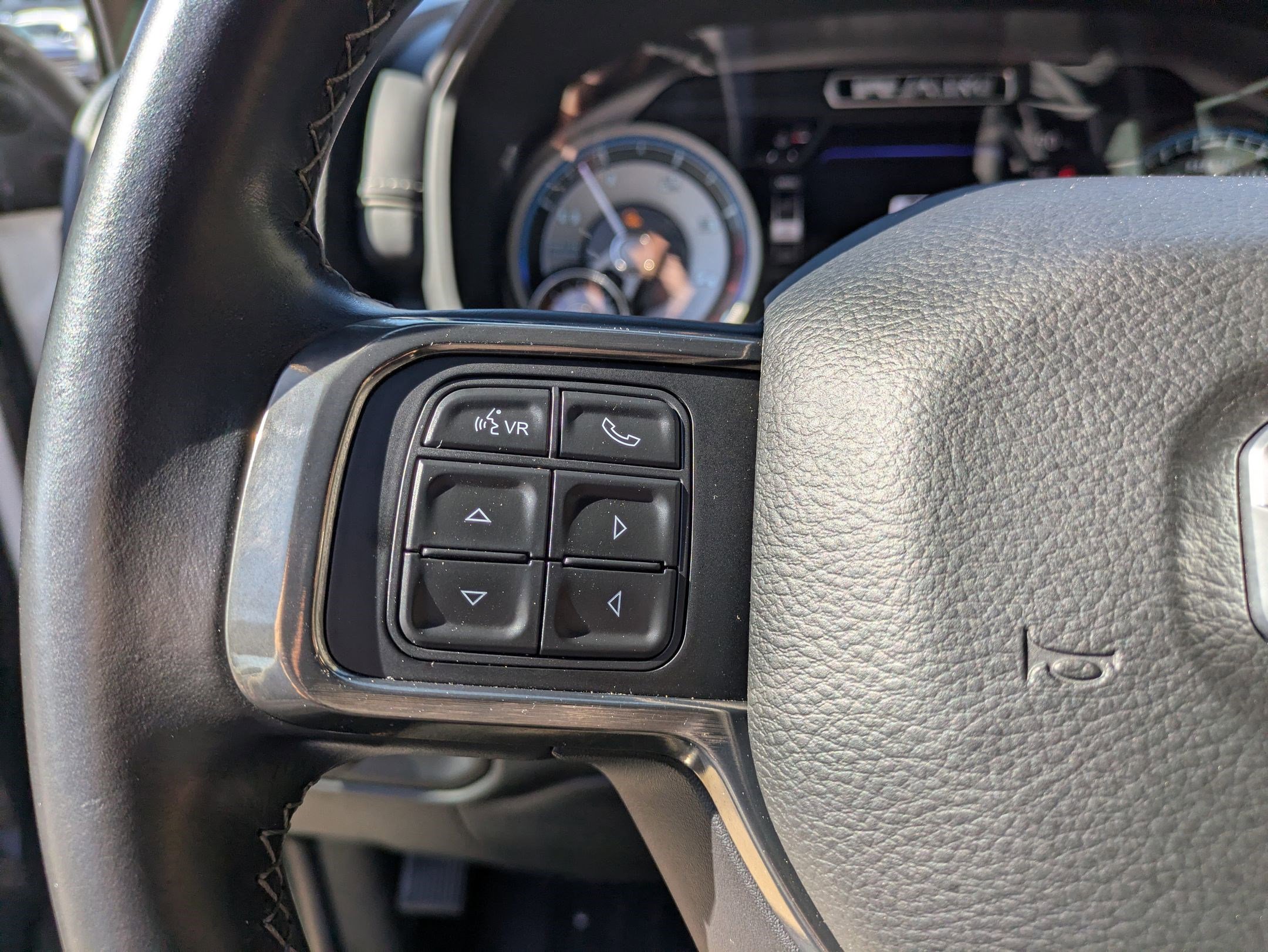Used 2020 RAM 2500 Limited AWD/4WD image 18