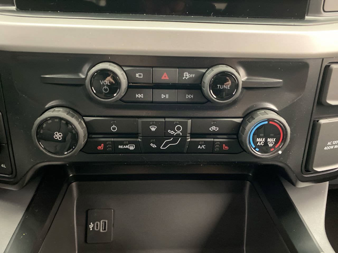 New 2026 Ford F350 XLT w/ XLT Premium Package AWD/4WD image 20
