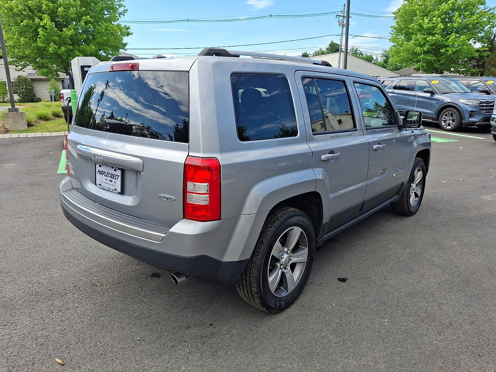 Used 2016 Jeep Patriot High Altitude AWD/4WD image 5