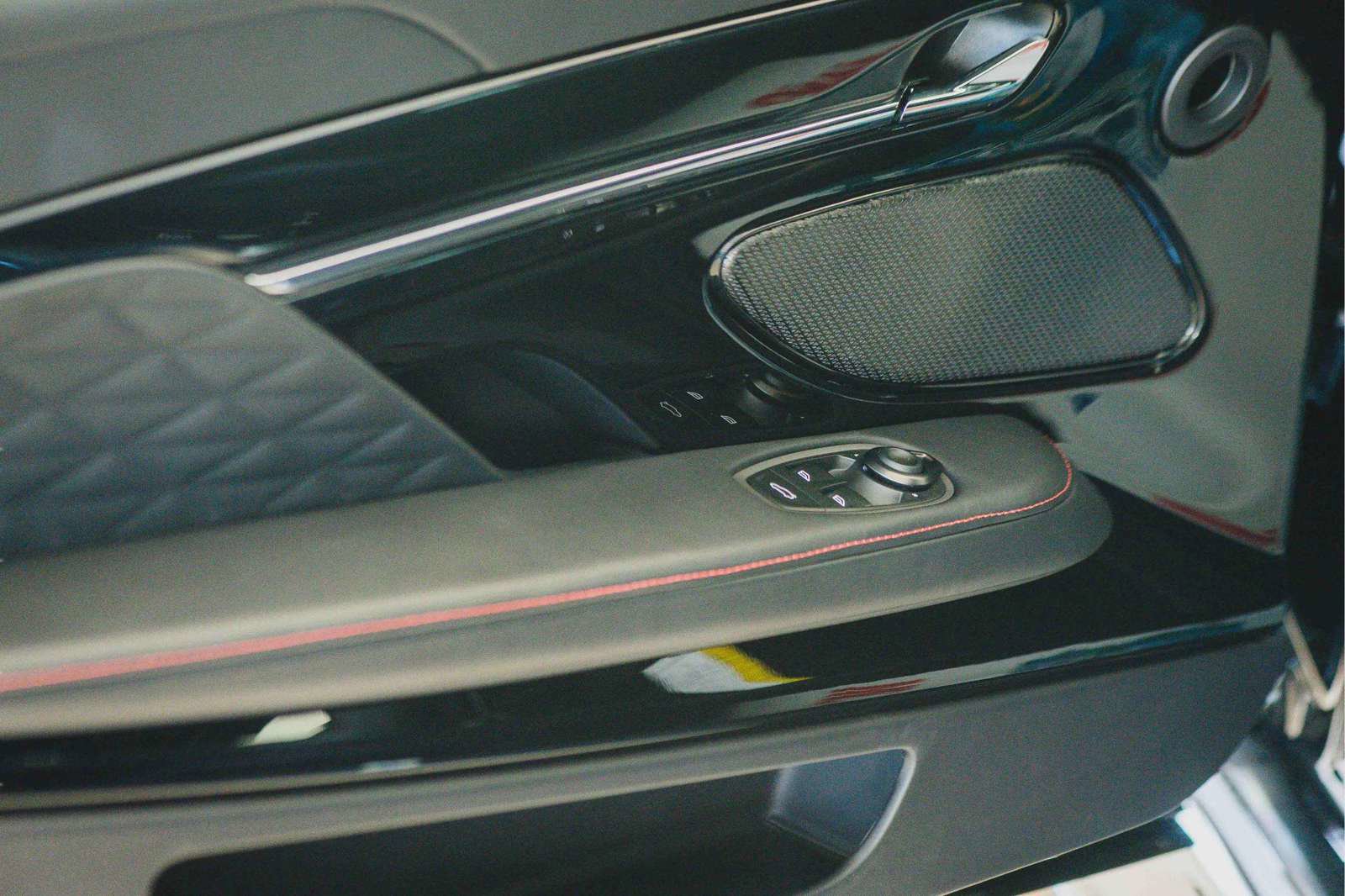 New 2025 Aston Martin DB12 Coupe image 27