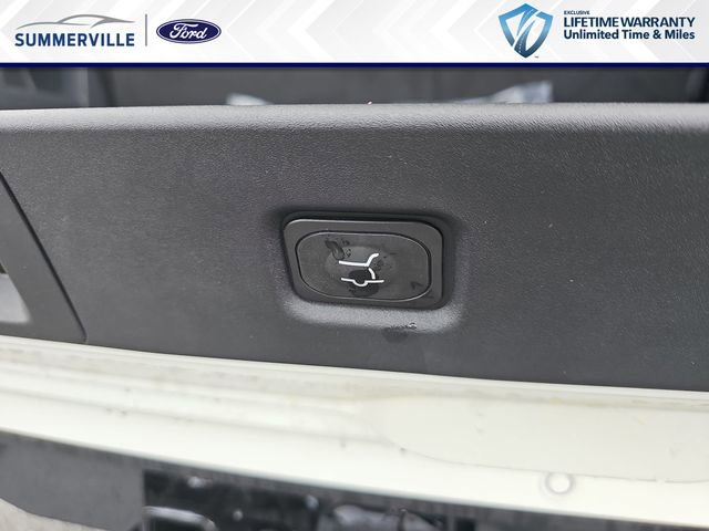 New 2026 Ford Expedition Active RWD image 16