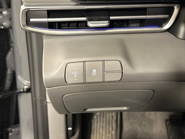 Certified 2025 Hyundai Elantra SEL image 47