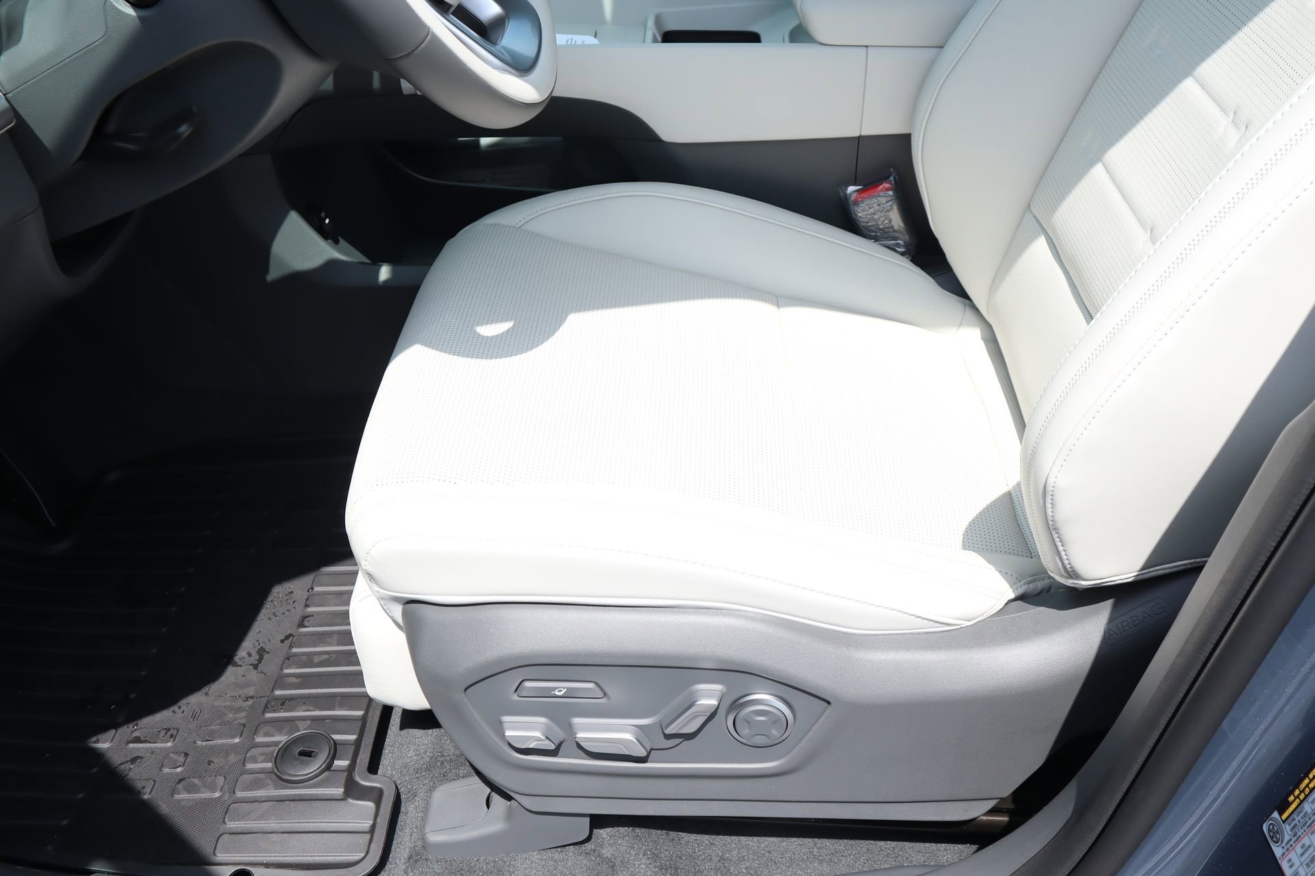 New 2026 Hyundai Santa Fe Calligraphy AWD/4WD image 11