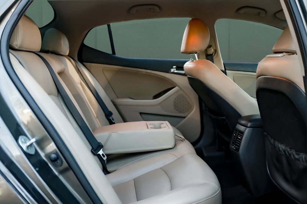 Used 2014 Kia Optima EX w/ Paint Protection Film Package image 14