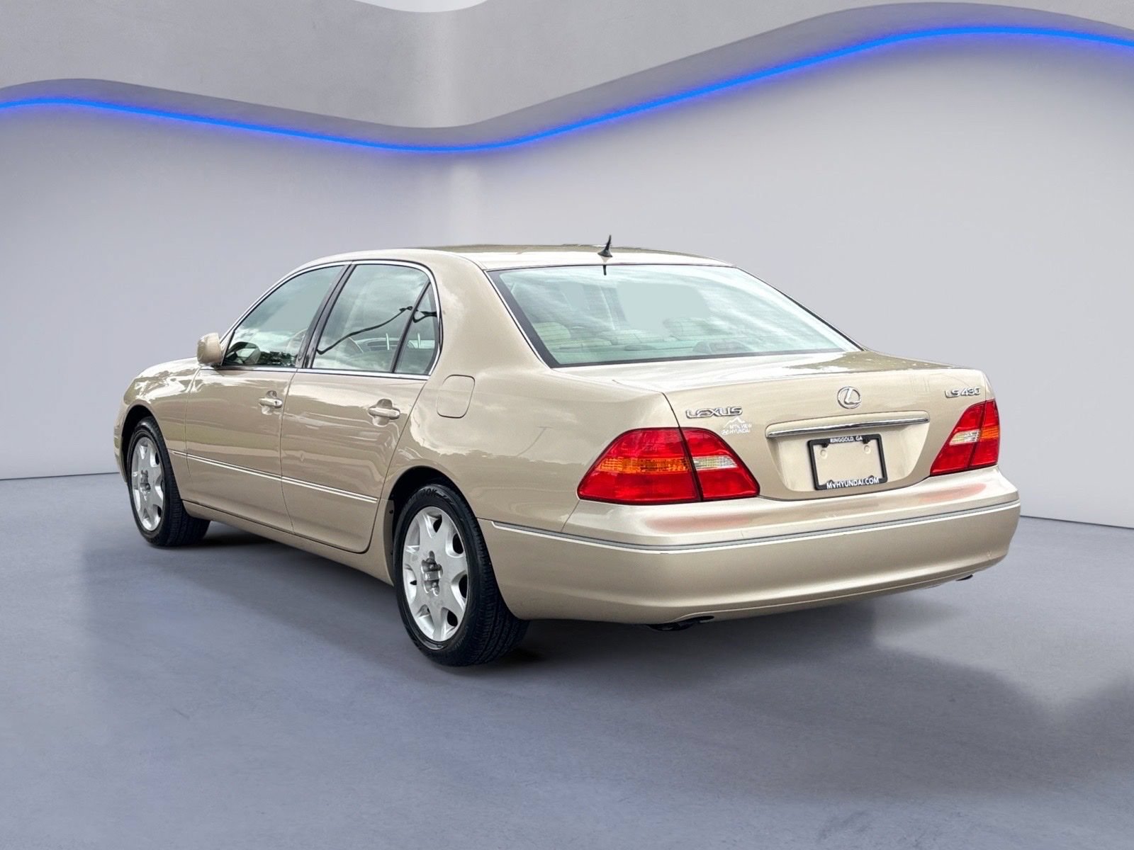 Used 2003 Lexus LS 430 RWD image 3