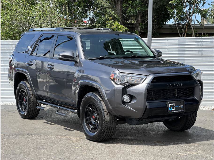 Used 2018 Toyota 4Runner TRD Off-Road Premium AWD/4WD image 8