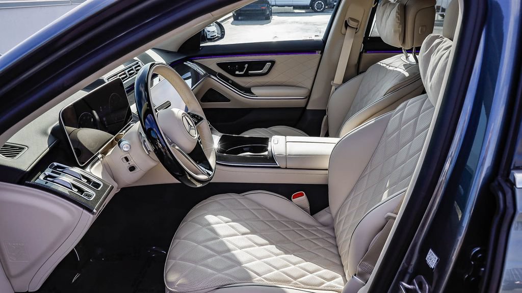 Used 2025 Mercedes-Benz S 580 4MATIC Sedan image 22