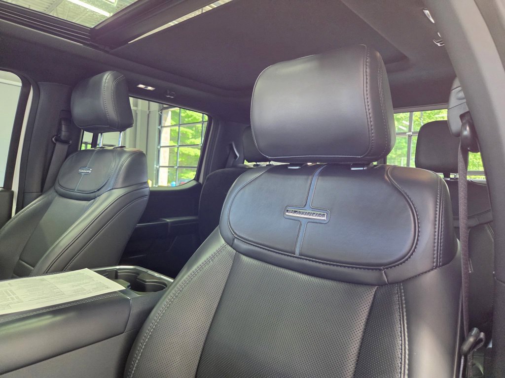 Used 2025 Ford F250 4x4 Crew Cab Super Duty image 28