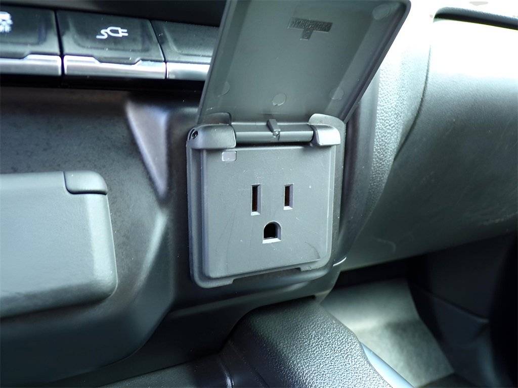 Used 2022 Chevrolet Silverado 3500 High Country w/ Technology Package image 18