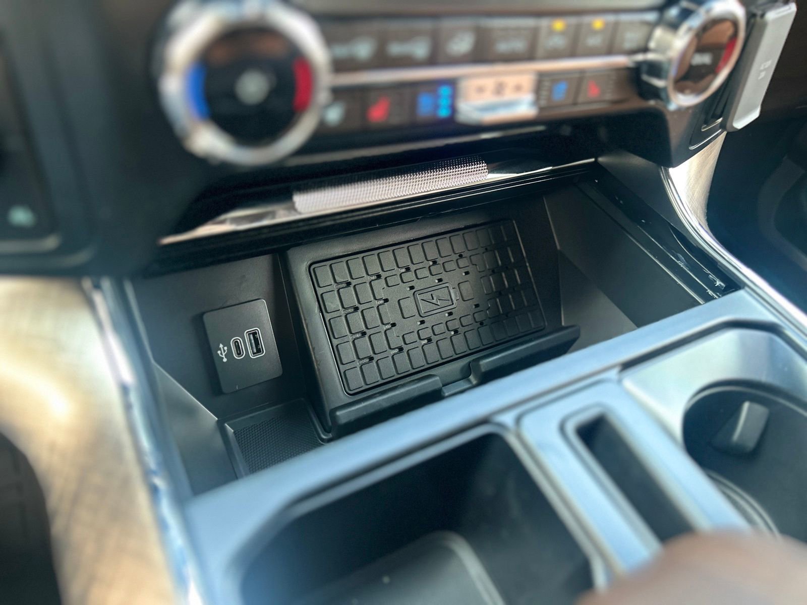 New 2025 Ford F150 King Ranch w/ FX4 Off-Road Package image 8