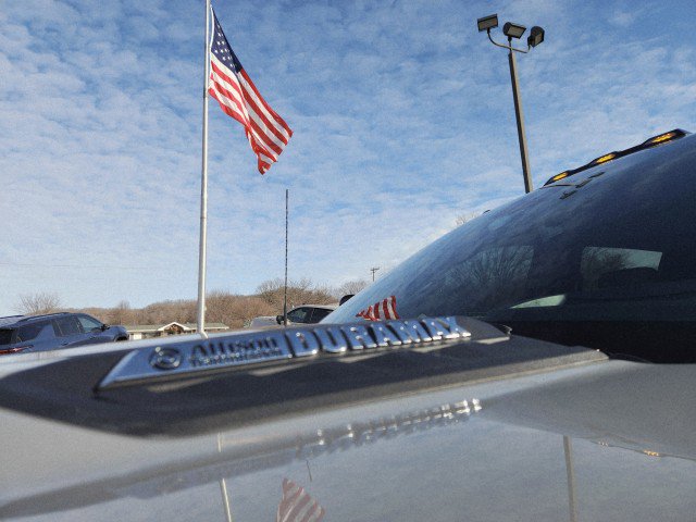 Used 2024 Chevrolet Silverado 2500 ZR2 w/ Technology Package image 9