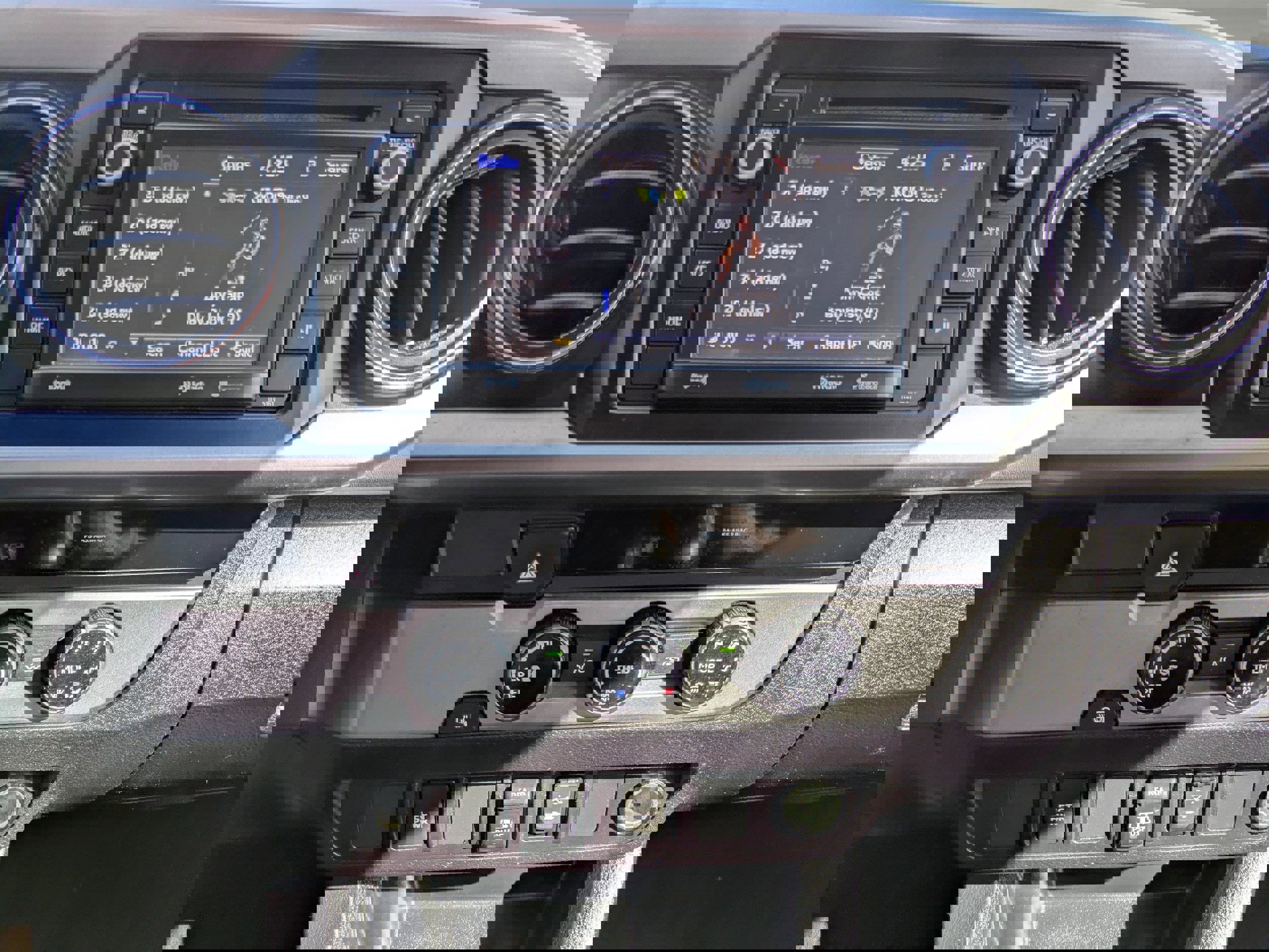 Used 2018 Toyota Tacoma SR5 image 20