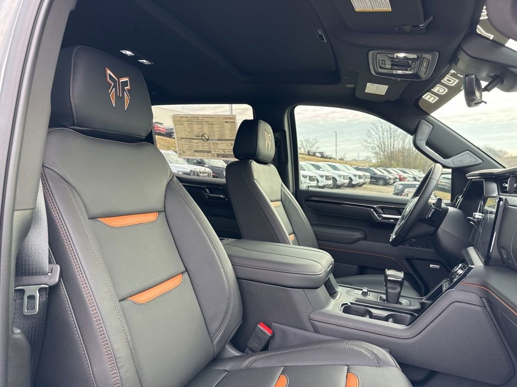 New 2025 GMC Sierra 1500 AT4 w/ AT4 Premium Package image 22